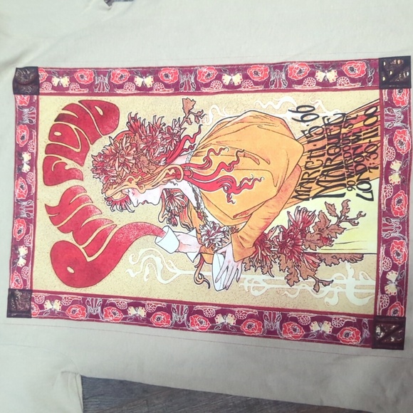 HOT TOPIC Pink Floyd Marquee Club Boyfriend Fit Girls T-Shirt ~ NWT - Picture 6 of 8